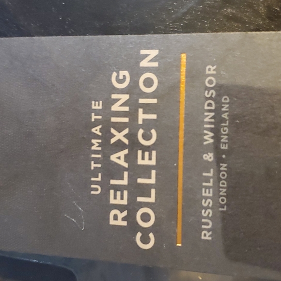 NWT,NIB,THE GENT BRITISH GROOMING KIT FOR MEN. BLACK SLIPPERS TOO! - Picture 5 of 15